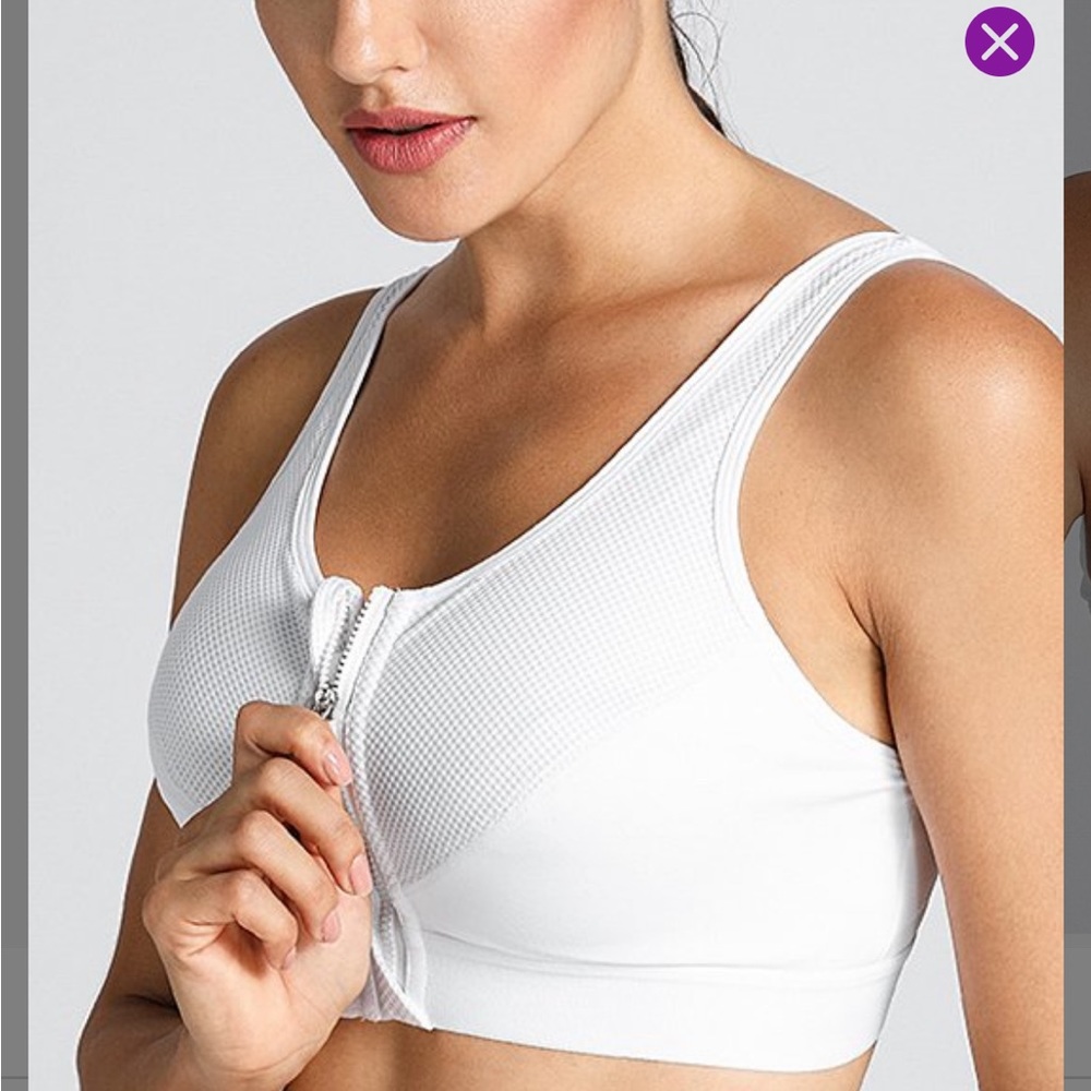 🏃🏽‍♀️Syrokan🏃🏽‍♀️white mesh-panel zip front sports bra, size 40 D.